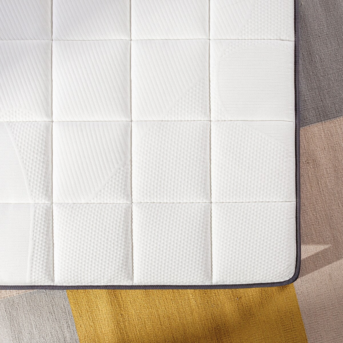 Materasso a molle Bonnell Crown Comfort da 6 pollici con parte superiore in schiuma Comfort