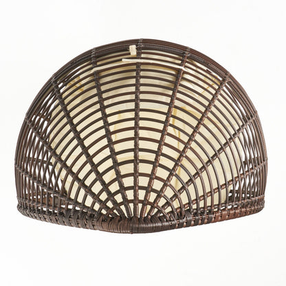 Poltrona lounge in vimini a goccia Cutter di Christopher Knight Home