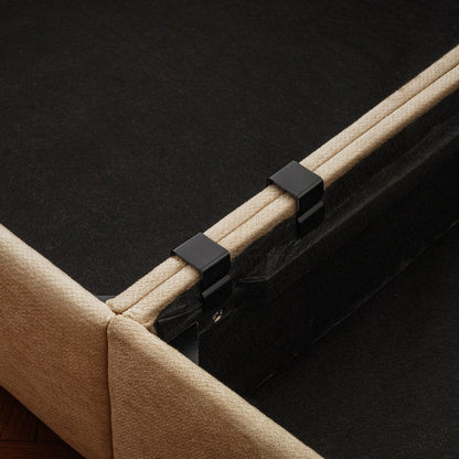 Divano in ciniglia con schienale e braccioli cilindrici e seduta contenitore