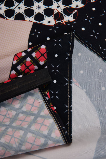 Coucou - Tela Stampa Donna Con Vestito Rosso 90X120