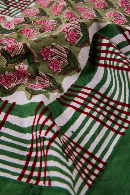 Mezzero Montefioralle 270X270 Fantasia Verde E Rosa