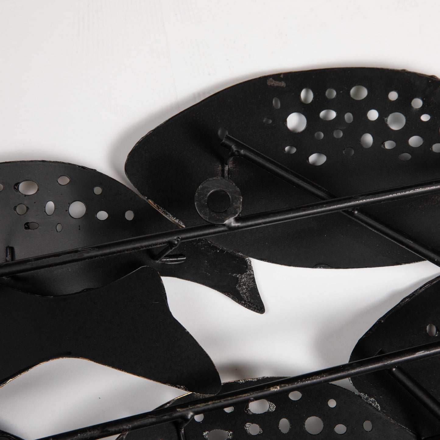 Danya B. Banco di pesci Arte murale moderna in metallo costiera