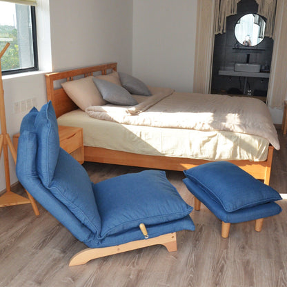 Poltrona reclinabile manuale senza braccioli imbottita blu scuro con poggiatesta e schienale regolabili, reclinabile a 180°