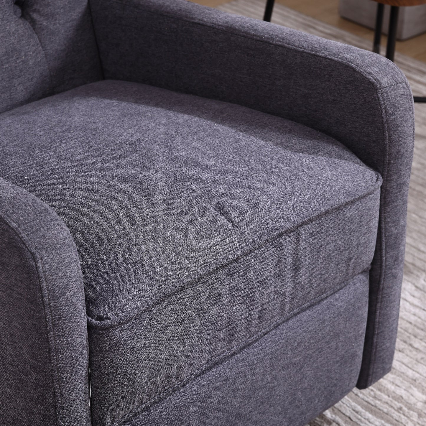 Poltrona reclinabile manuale girevole a 360° in lino grigio scuro con schienale imbottito con bottoni e poggiapiedi per soggiorno e camera da letto