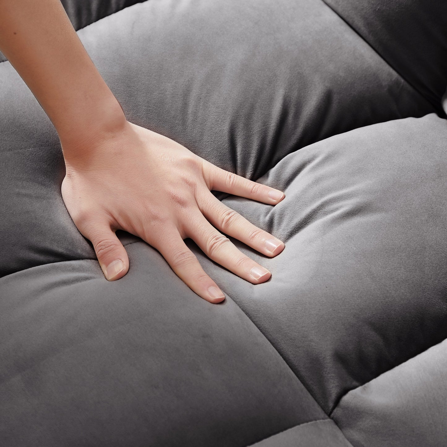 Divano letto trasformabile grigio scuro con schienale regolabile e ruote