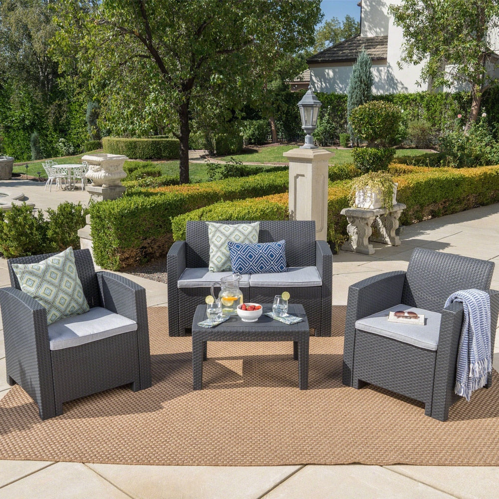 Set da esterno Daytona da 4 pezzi di Christopher Knight Home