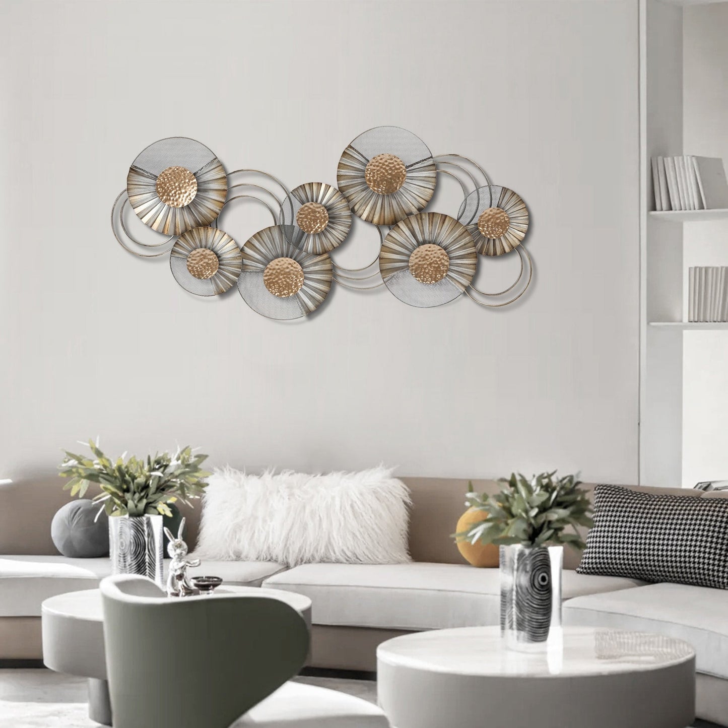 Decorazione da parete moderna con fiori in metallo grigio e oro anticato