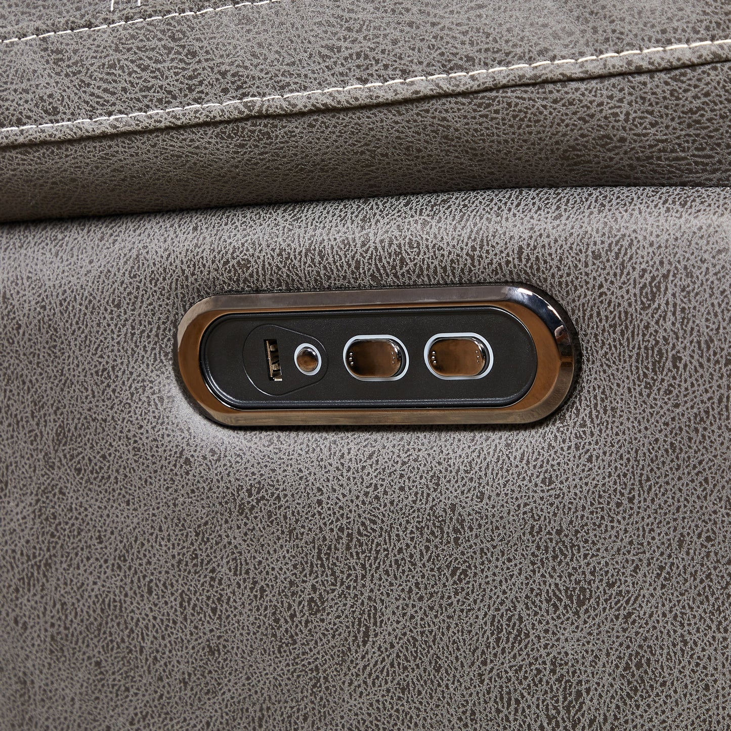 Poltrona reclinabile girevole a doppio motore con rotazione di 240°, poggiatesta regolabile, ricarica USB, reclinazione infinita e poggiapiedi