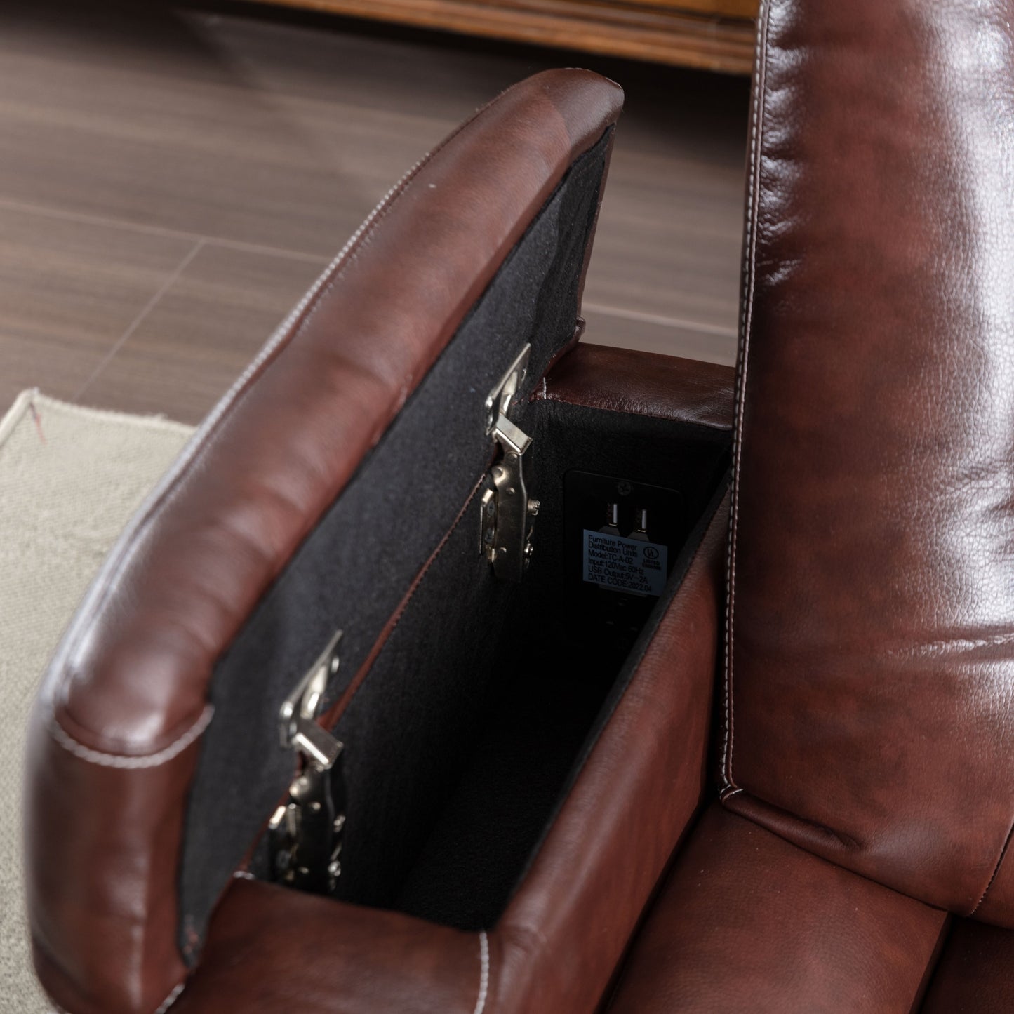 Divano reclinabile singolo imbottito elettrico per home theater con braccioli nascosti