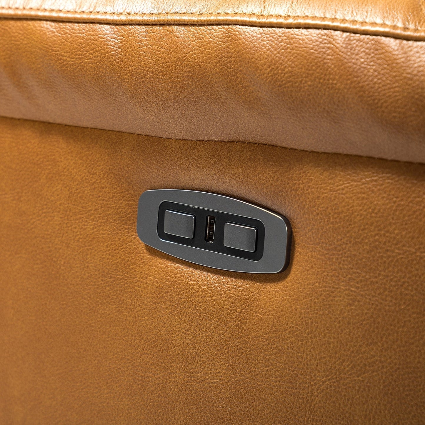 Poltrona reclinabile elettrica Eliseo in vera pelle con porta USB e design Wingback