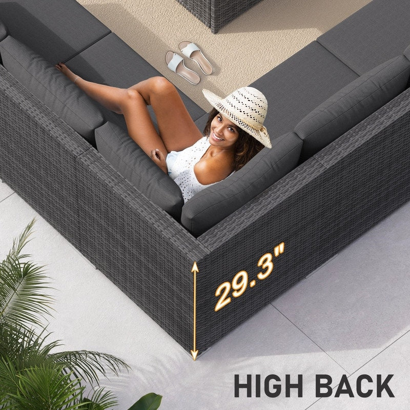 Set di divani componibili per esterni FINCATI in vimini grigio con tavolo e braciere