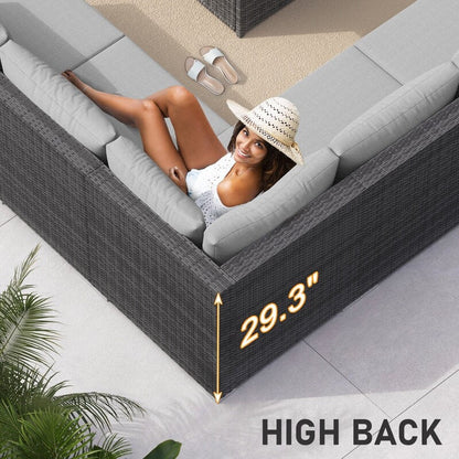 Set di divani componibili per esterni FINCATI in vimini grigio con tavolo e braciere