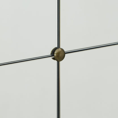 Specchio da parete Fantina con pannelli in argento antico di iNSPIRE Q Classic