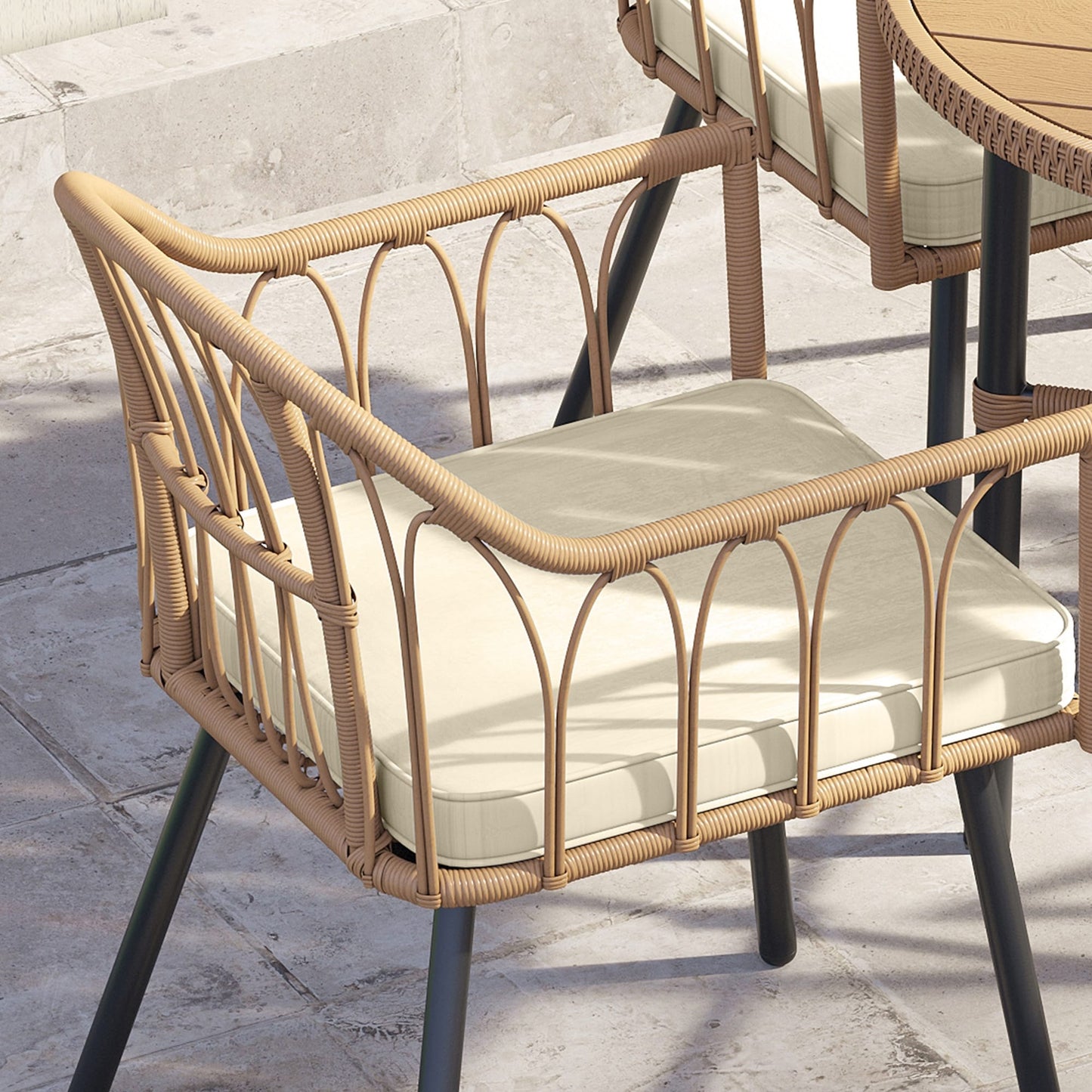 Set da pranzo per esterni Moasis da 5 pezzi in rattan, tavolo con sedie in vimini e foro per ombrellone