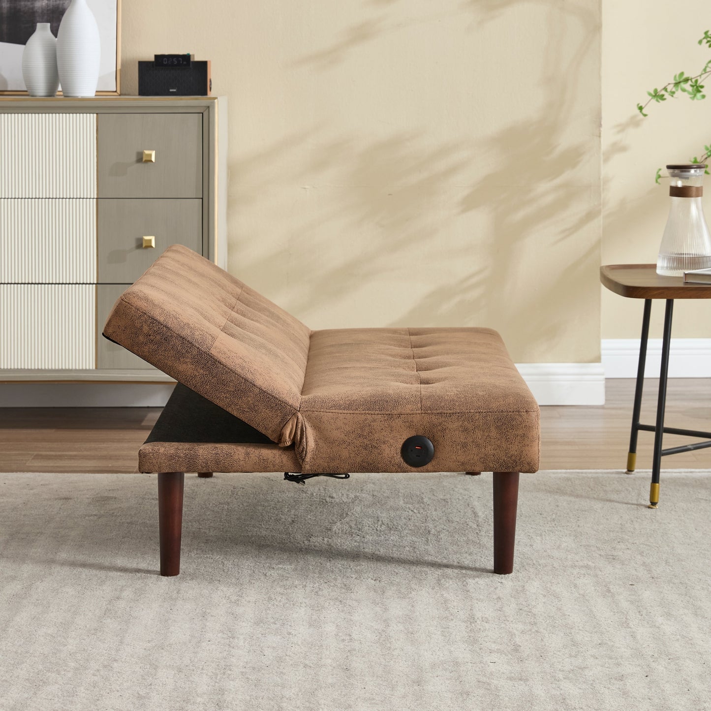 Divano letto pieghevole alla moda, schienale in tessuto di flanella di alta qualità, divano reclinabile futon regolabile, divano moderno alla moda con porta di ricarica