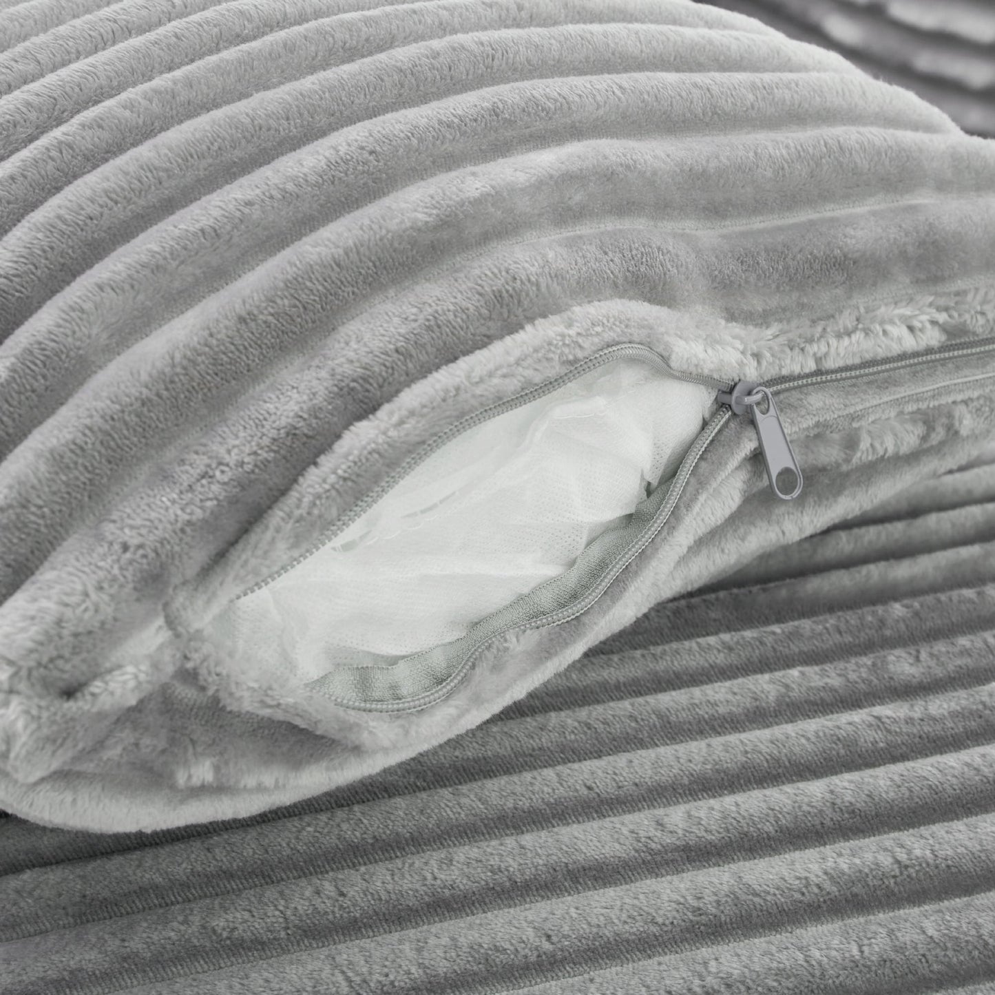 Divano letto chaise longue completamente compresso