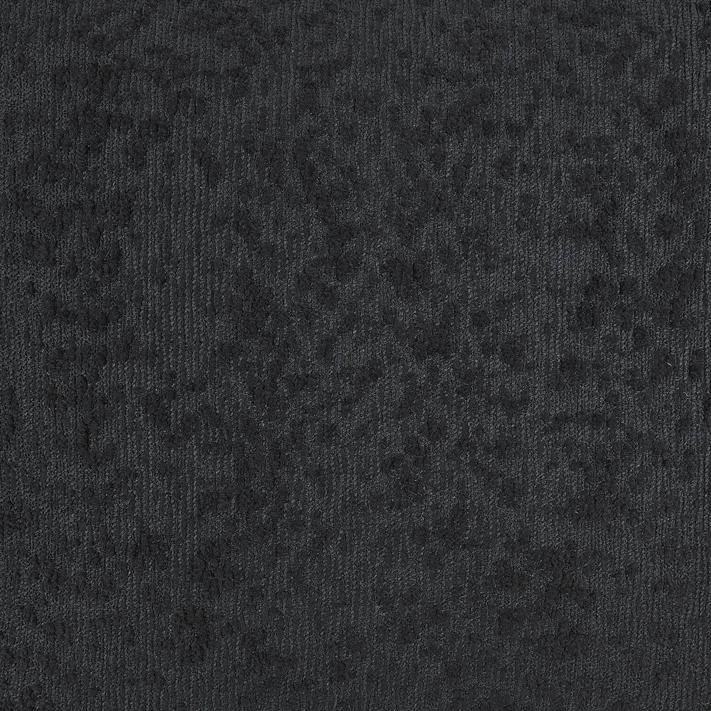 Divano Anastasia in ciniglia bianca con cuscini decorativi di Furniture of America