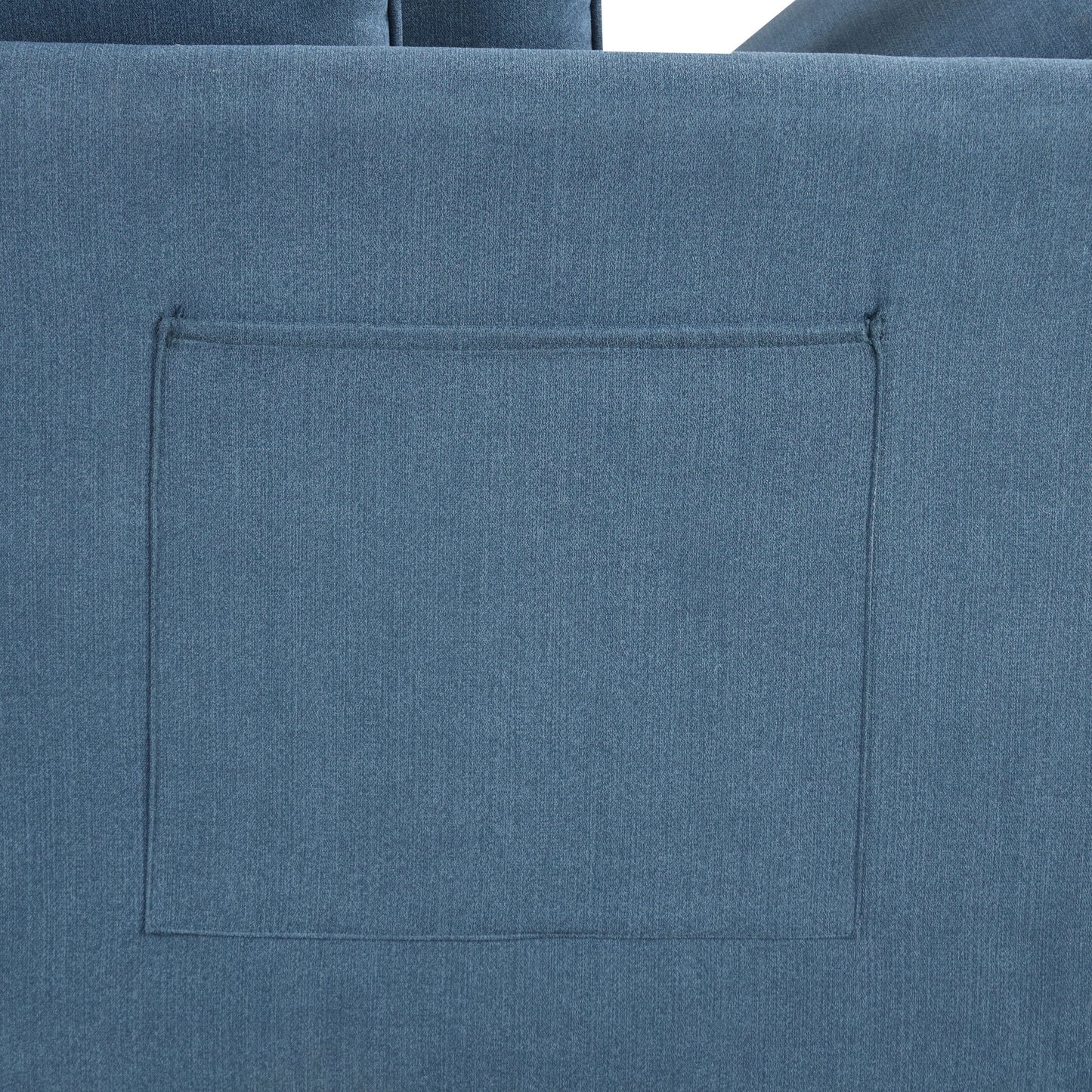 Divano moderno trasformabile Araminta di Furniture of America con letto estraibile e cuscini