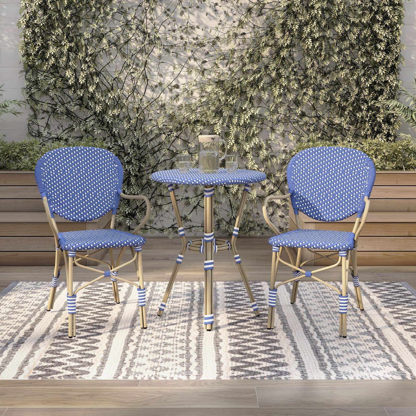 Set da bistrot da esterno in alluminio Courtnie French Country da 3 pezzi di Furniture of America