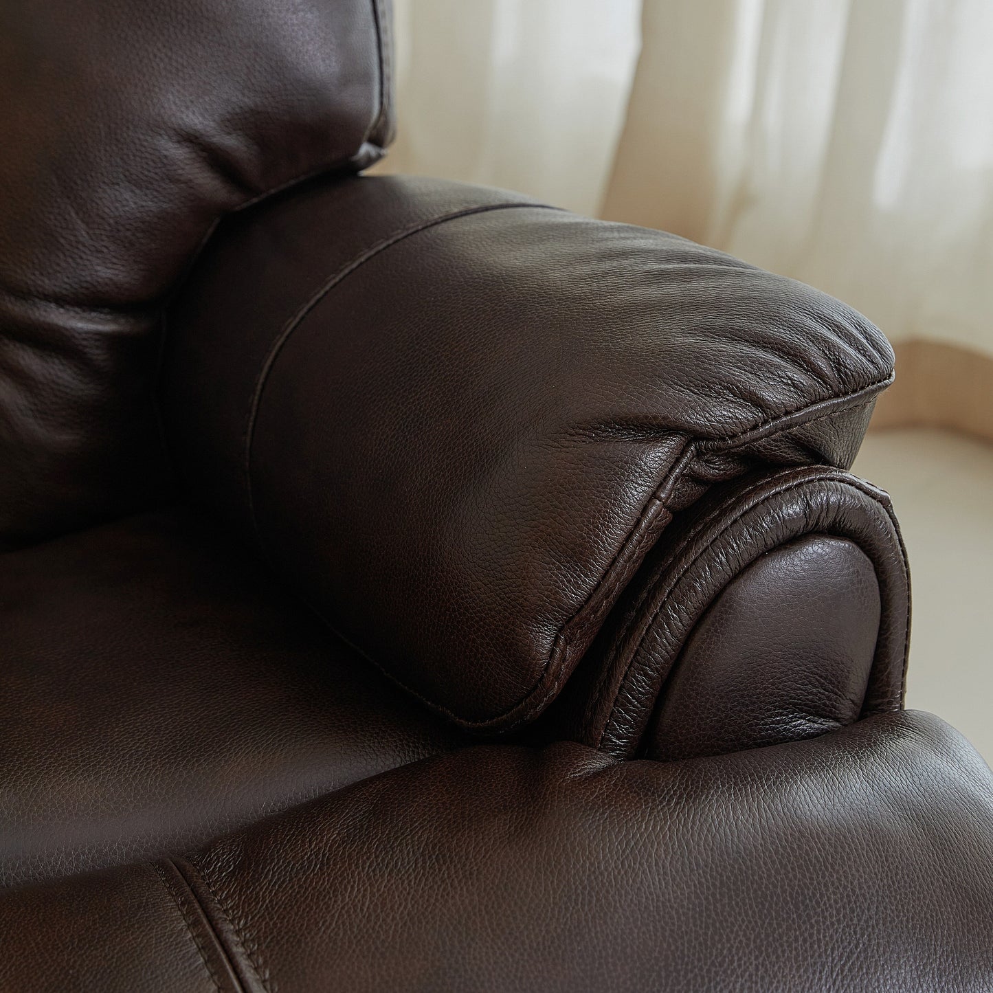 Poltrona reclinabile elettrica con poggiatesta regolabile in vera pelle e poggiapiedi estensibile, reclinabile a gravità zero