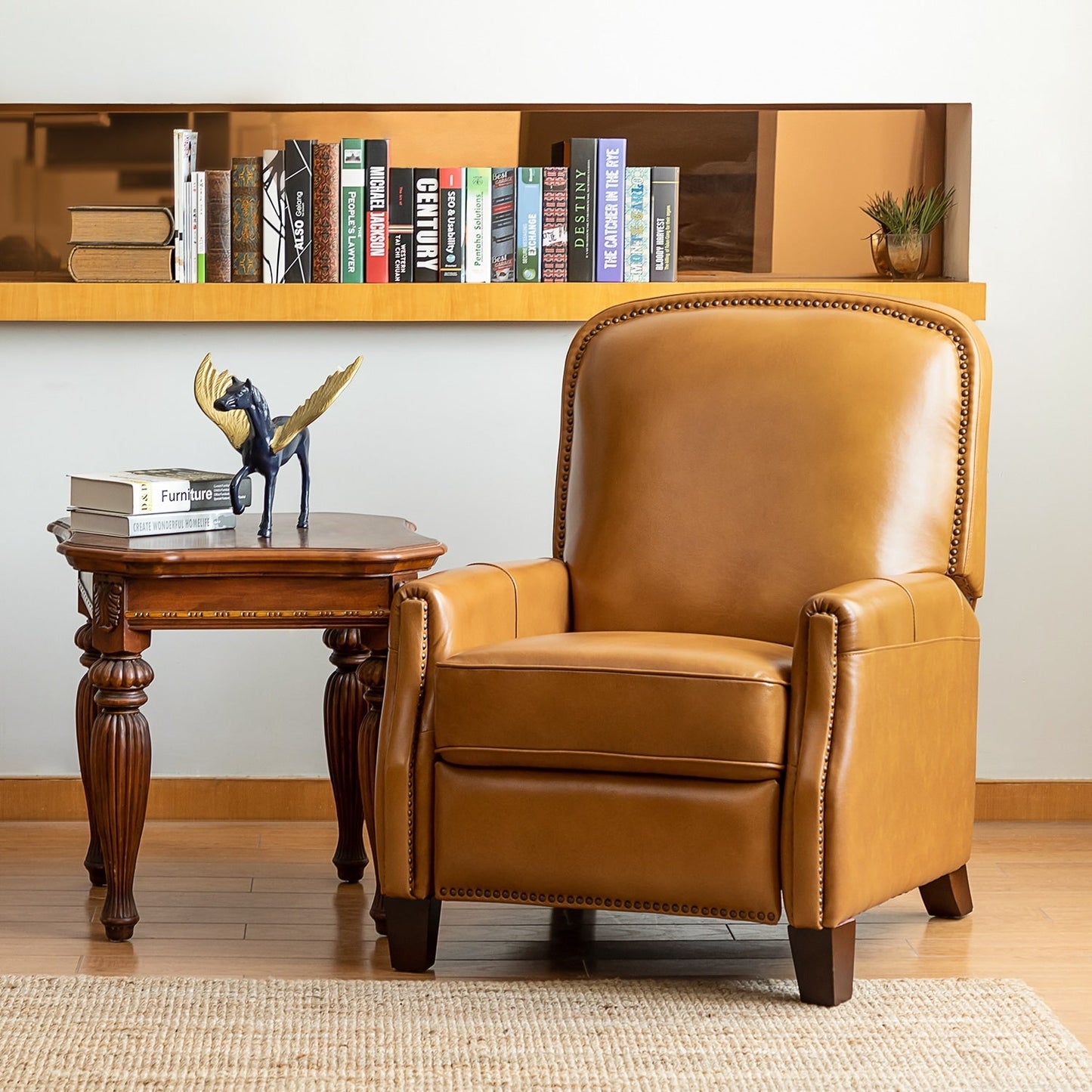 Poltrona reclinabile Gladis Modern Retro in vera pelle con finiture a borchie di HULALA HOME