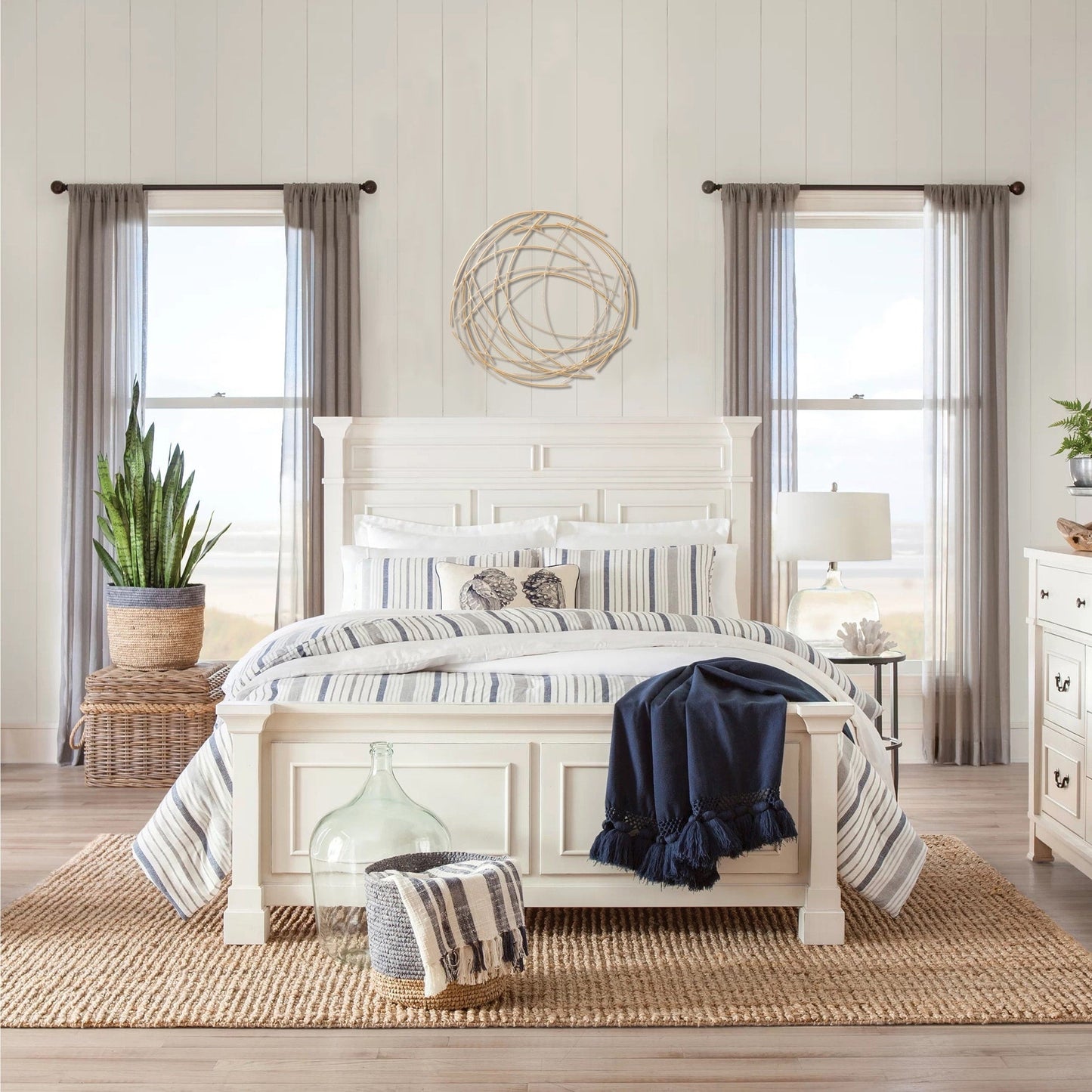 Decorazione da parete rotonda con vortice astratto in metallo dorato