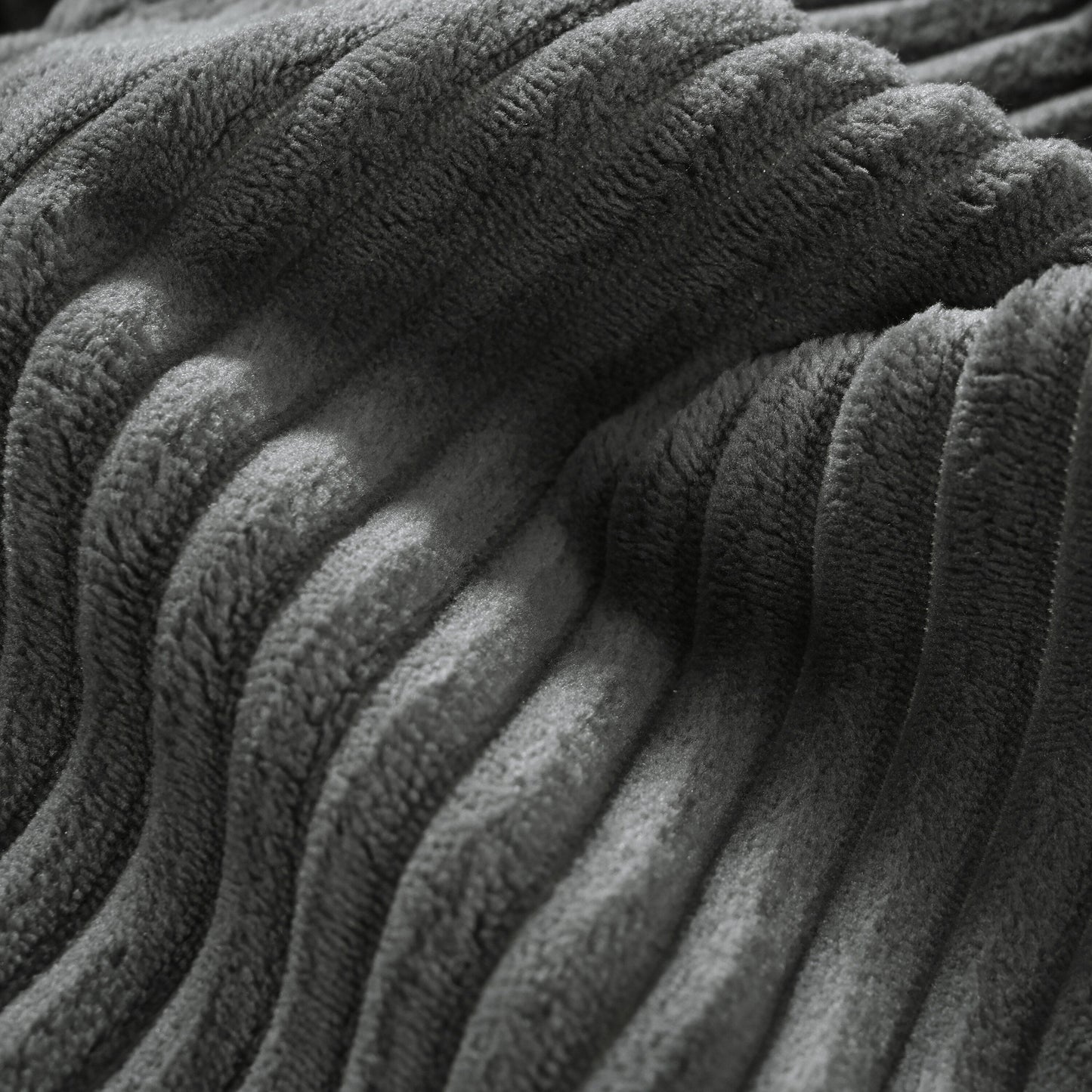 Divano a due posti imbottito in velluto a coste grigio moderno da 85,4 pollici con 2 cuscini decorativi per soggiorno