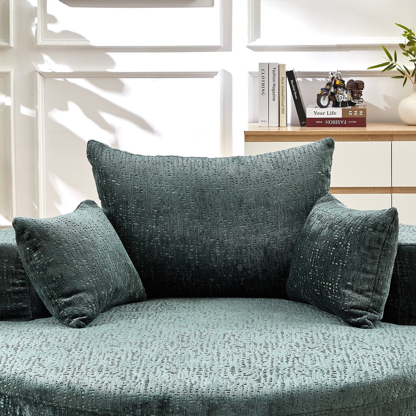 Divano letto singolo rotondo in ciniglia verde con cuscino per lo schienale