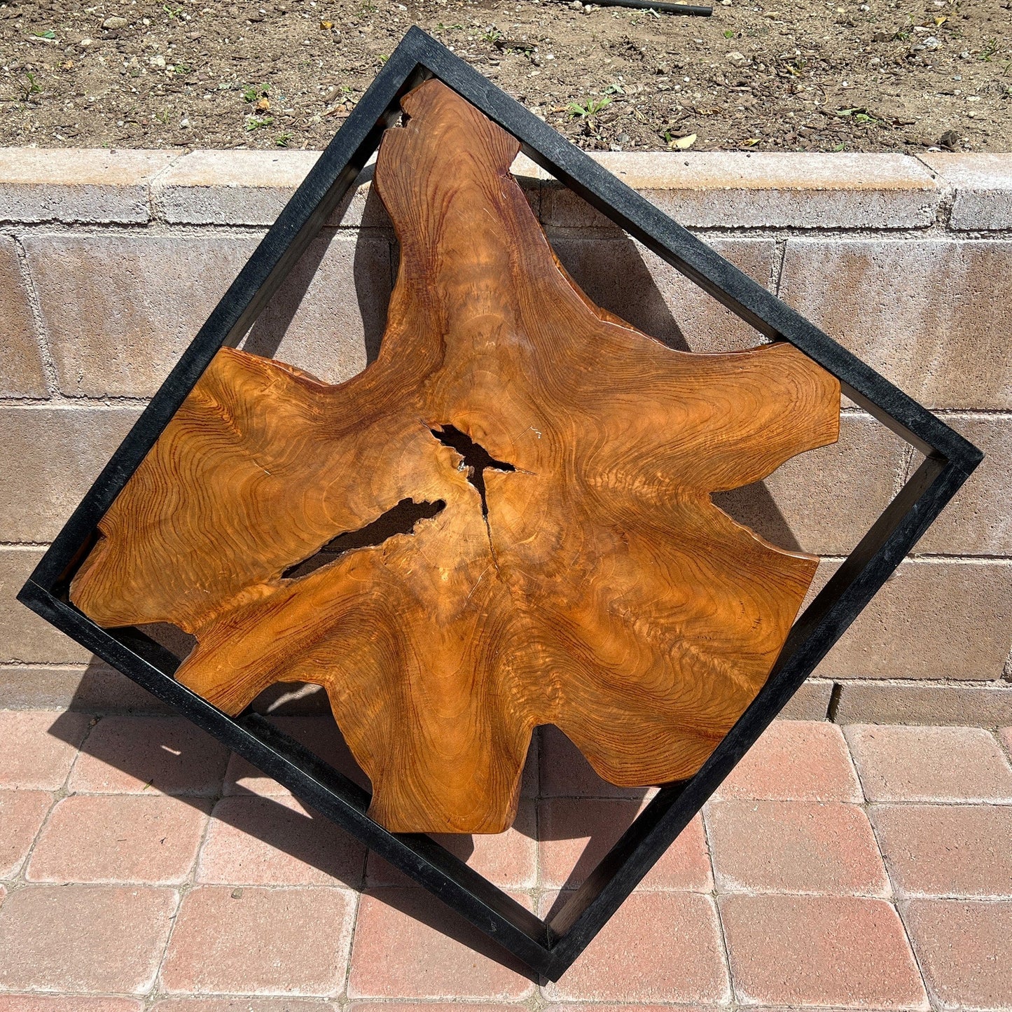 Decorazione da parete in teak Greenage, scultura da parete astratta con bordo vivo
