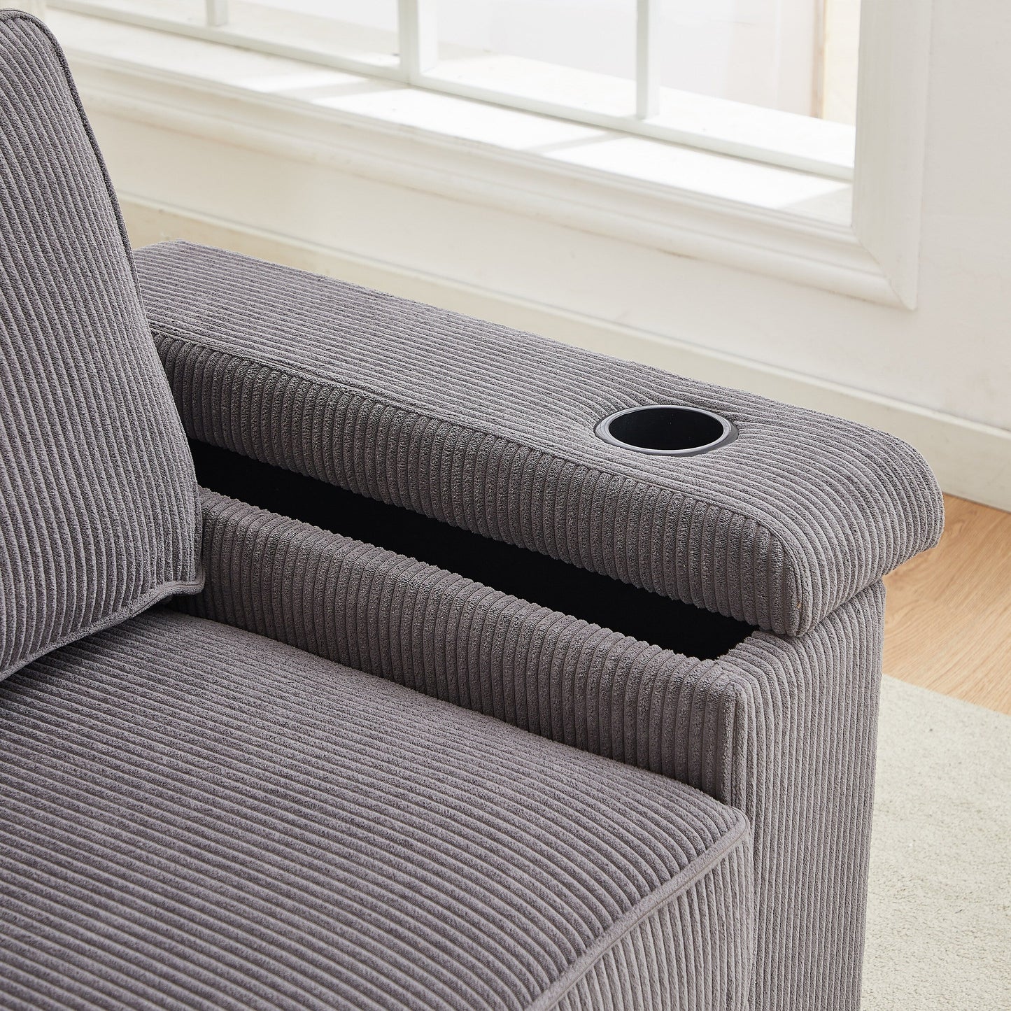 Divano a 3 posti in velluto a coste grigio con porte USB e portabicchieri