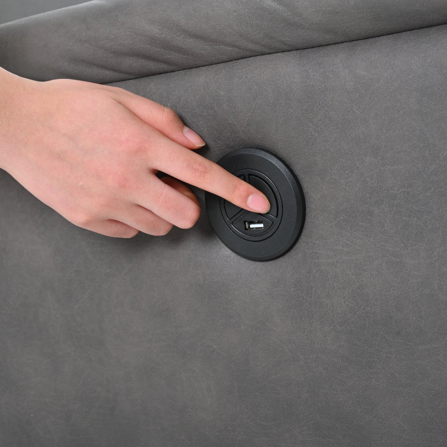 Poltrona reclinabile elettrica grigia con ricarica USB, seduta comoda e pannello di controllo laterale per il relax in soggiorno
