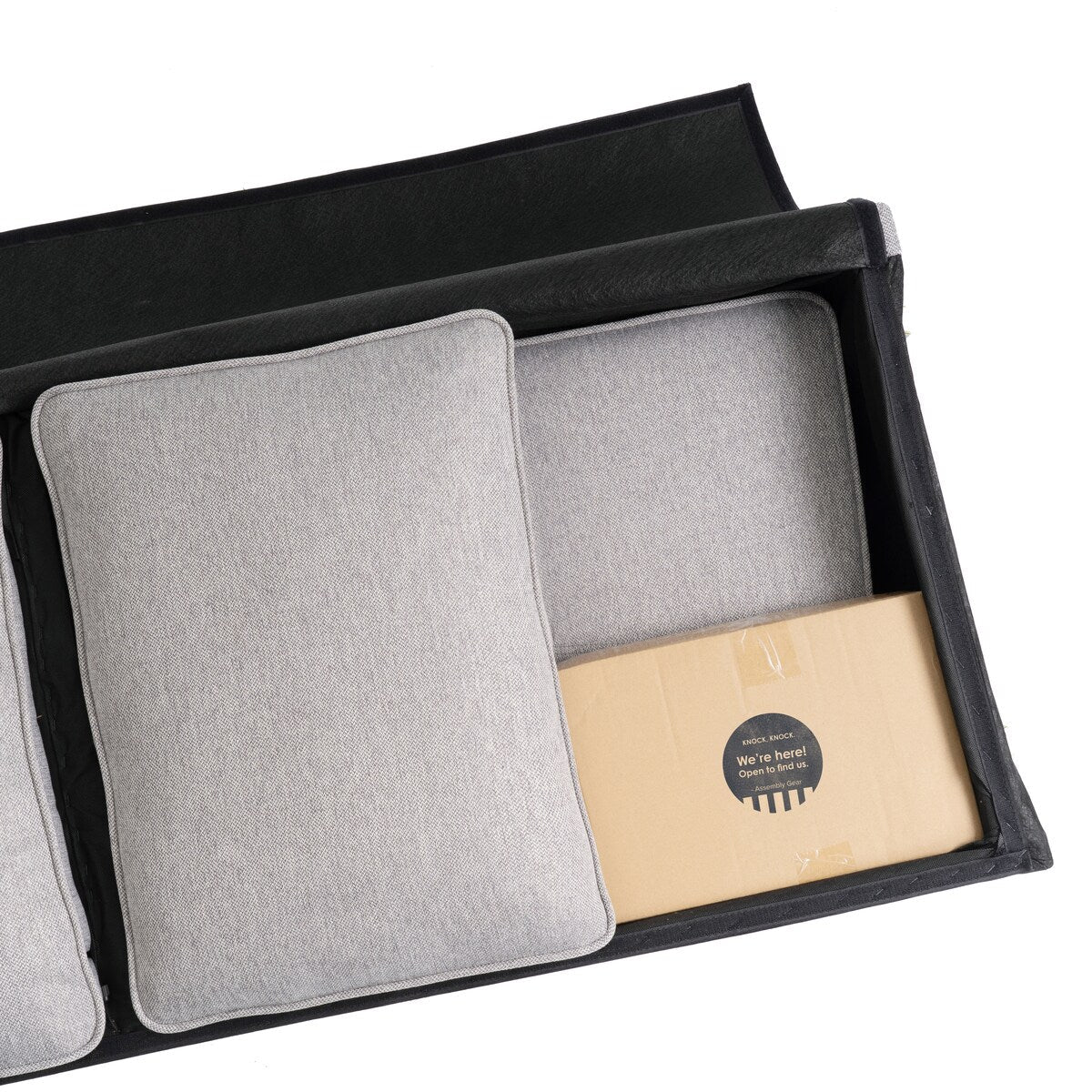 Divano moderno in lino HANA con tasche sui braccioli di Crown Comfort