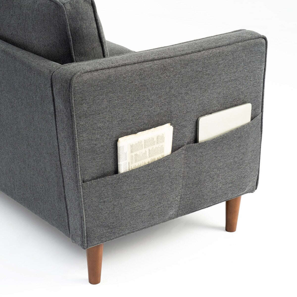 Divano moderno in lino HANA con tasche sui braccioli di Crown Comfort