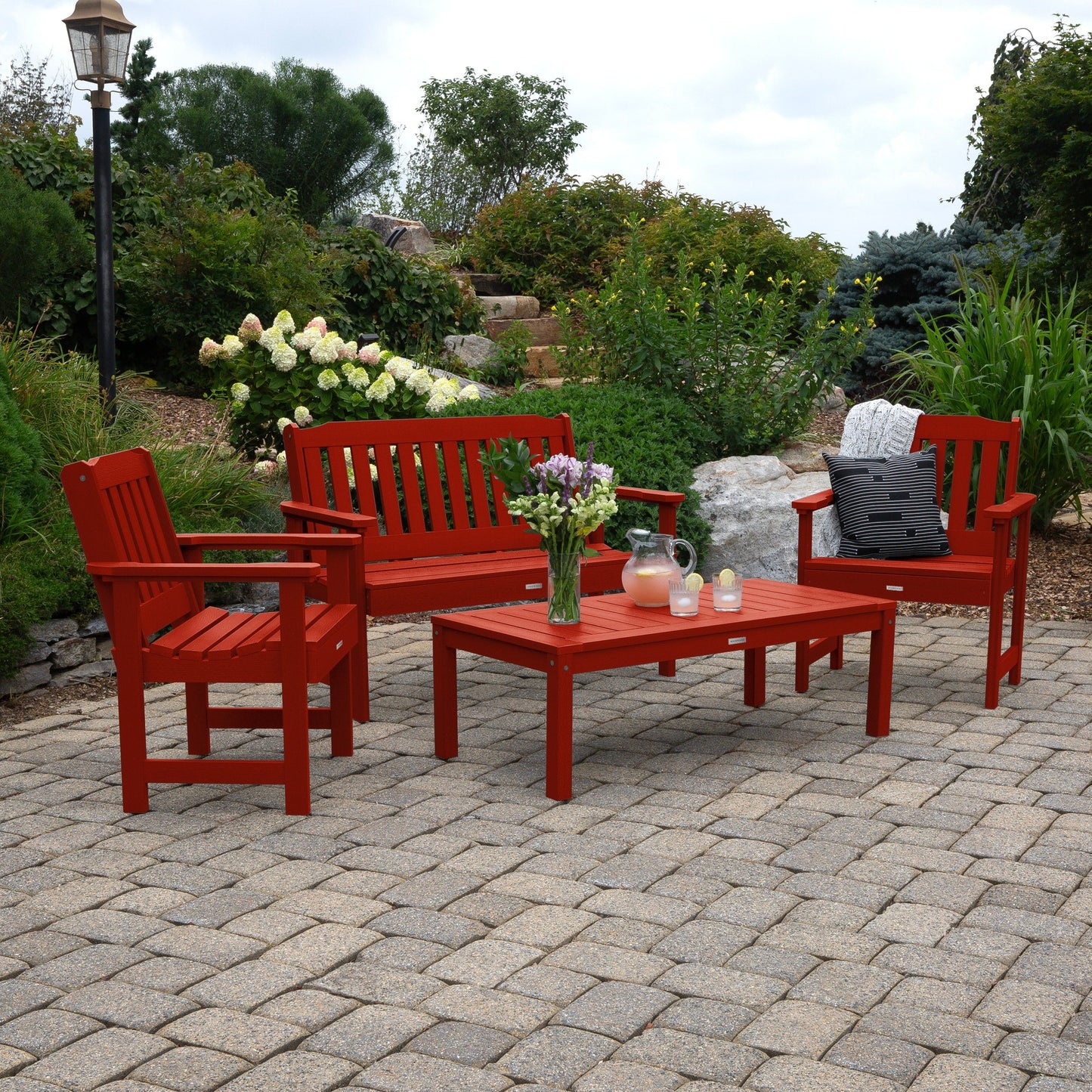 Set da conversazione HIGHWOOD Lehigh da 4 pezzi