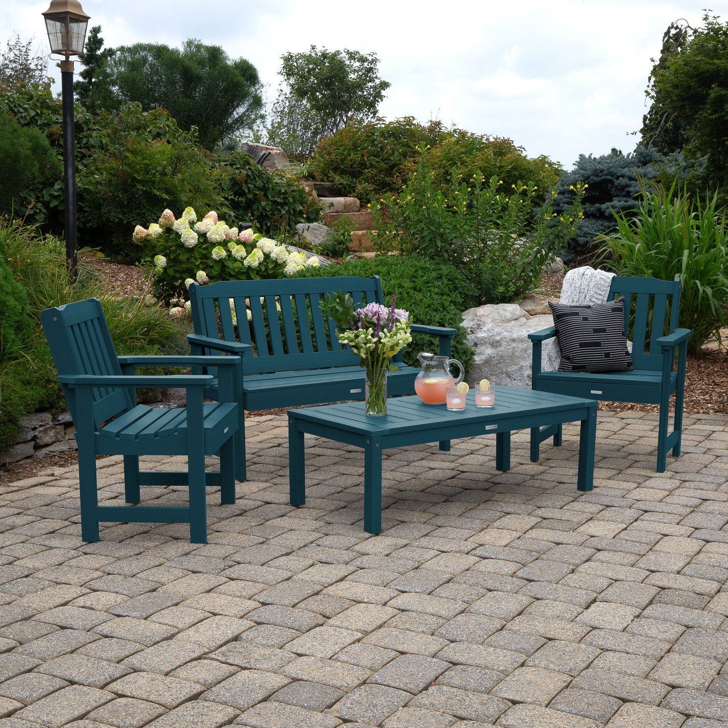 Set da conversazione HIGHWOOD Lehigh da 4 pezzi