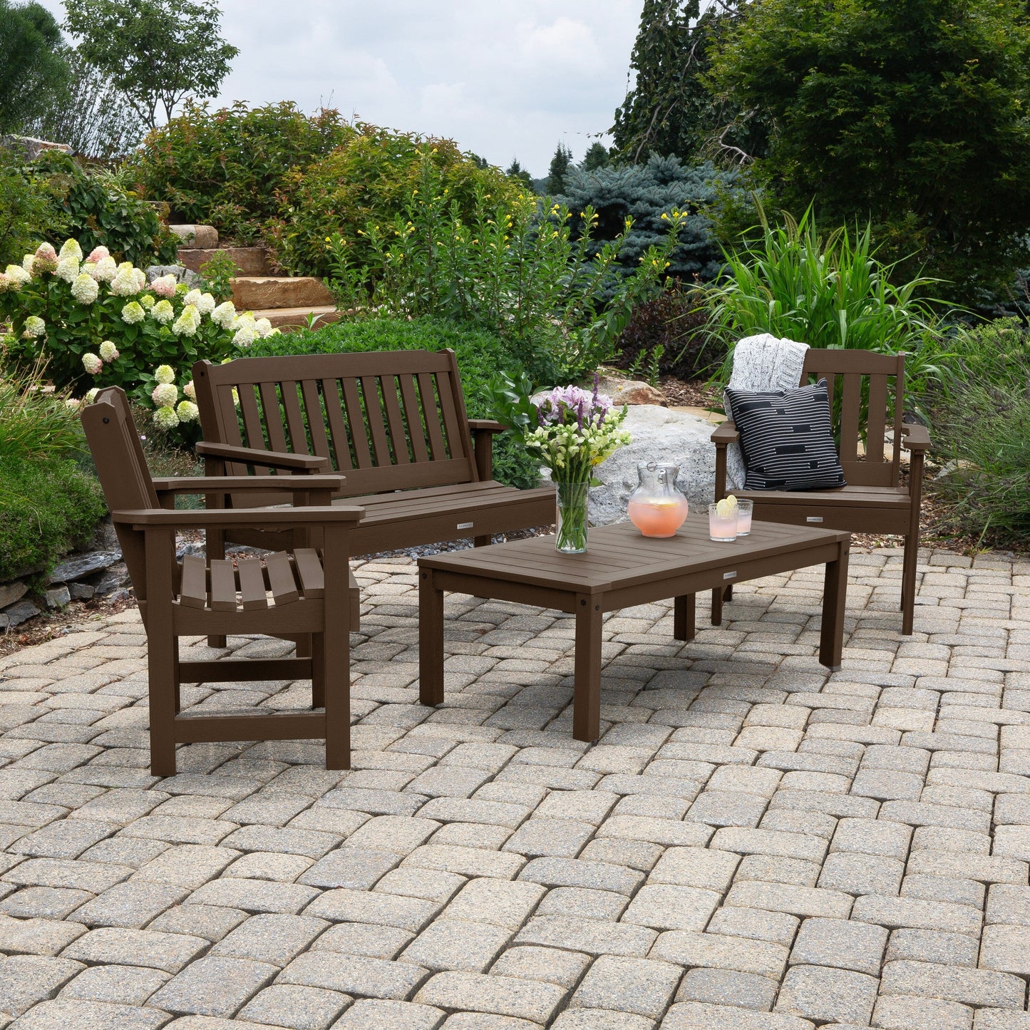 Set da conversazione HIGHWOOD Lehigh da 4 pezzi