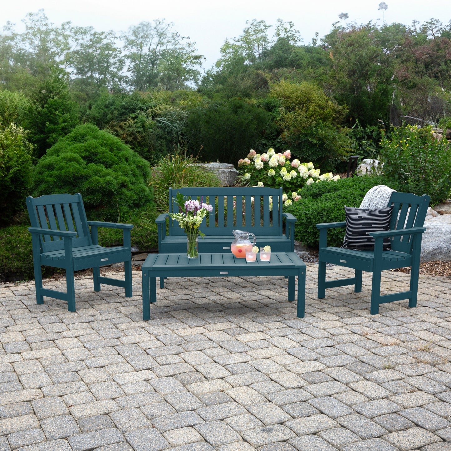 Set da conversazione HIGHWOOD Lehigh da 4 pezzi