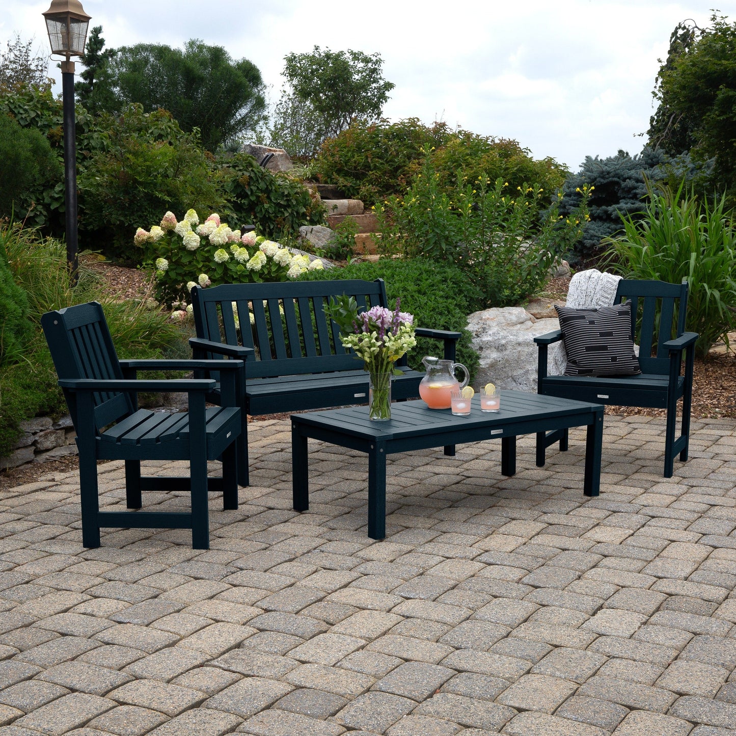 Set da conversazione HIGHWOOD Lehigh da 4 pezzi