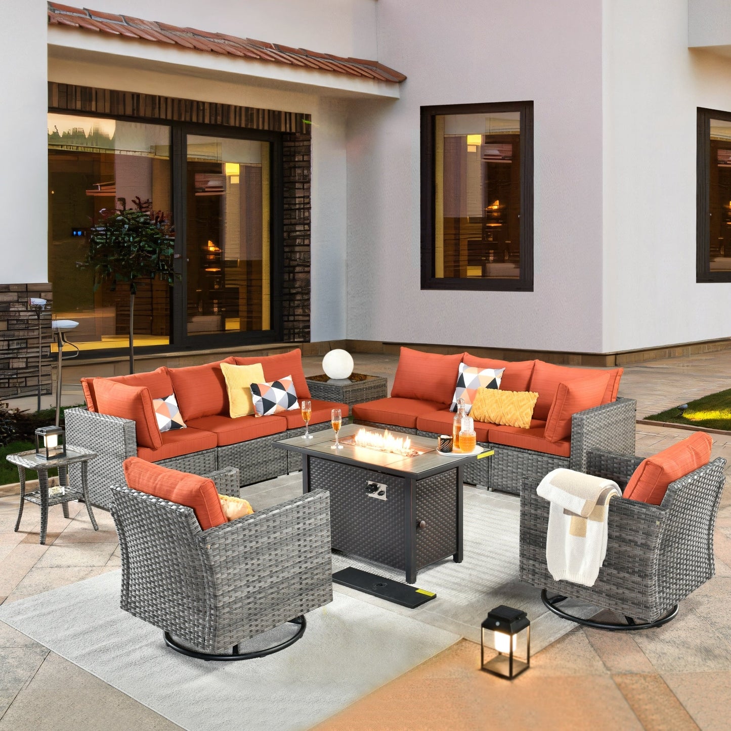 HOOOWOOO Set di mobili da esterno in rattan e vimini da 11 pezzi, sedie girevoli con braciere