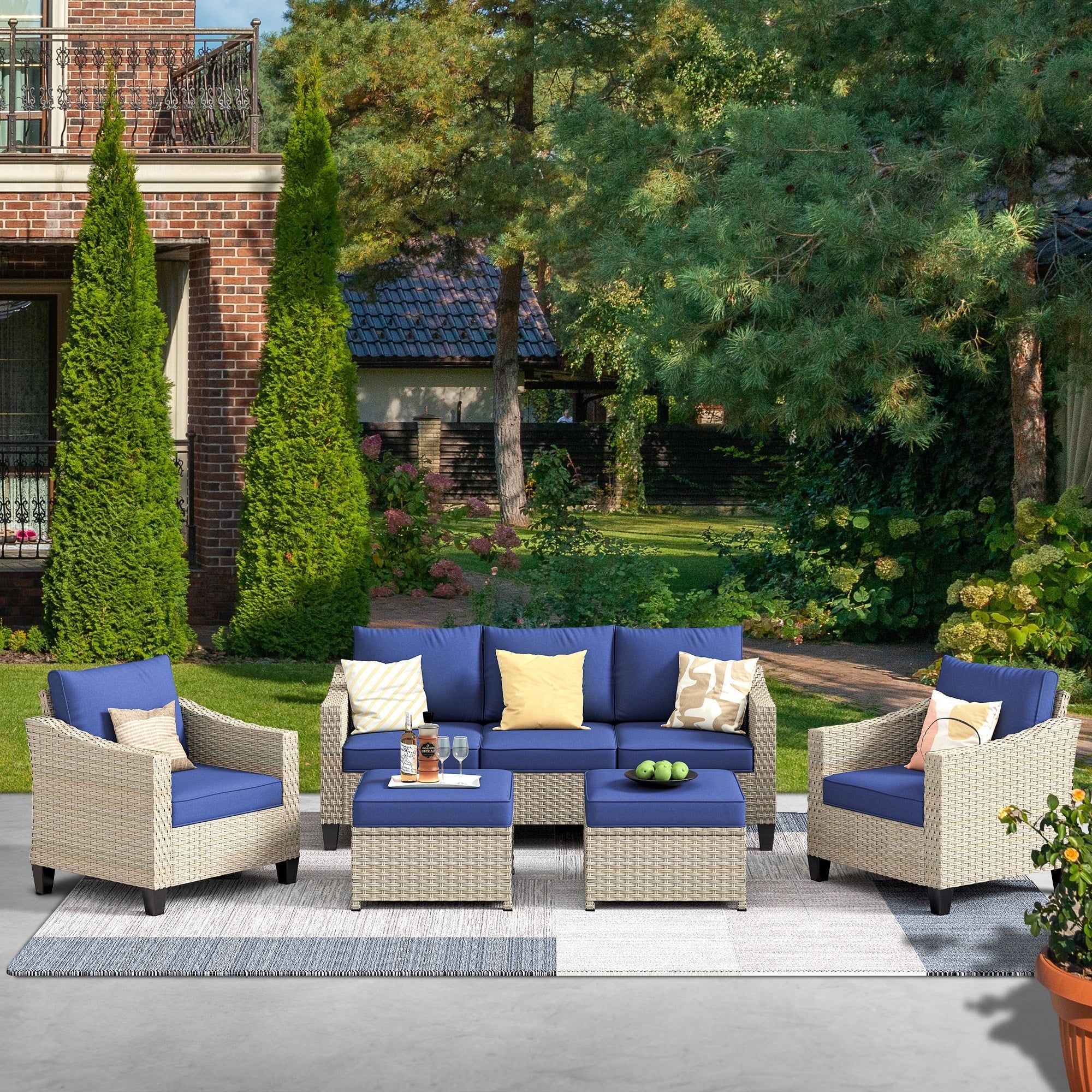 Selected Variant Image