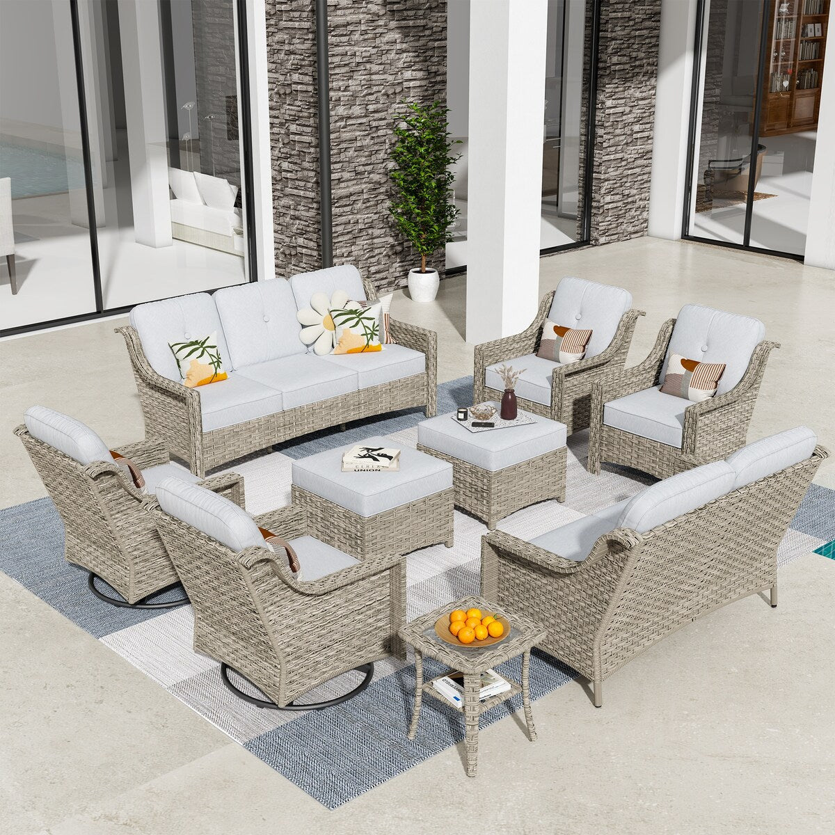 Set di 9 sedie girevoli da esterno con schienale alto in vimini HOOOWOOO