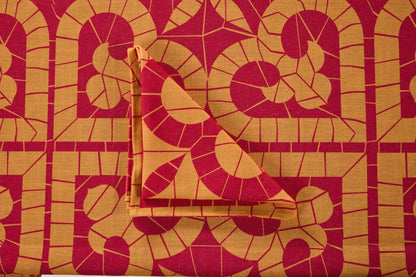 Sitges - Tovaglia Cuore Giallo Arancio 150X240 con 6 Tovaglioli