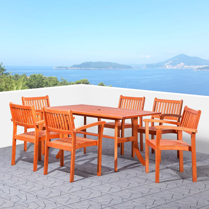 Set di tavolo e sedie impilabili Hakan Wood Patio con gambe curve