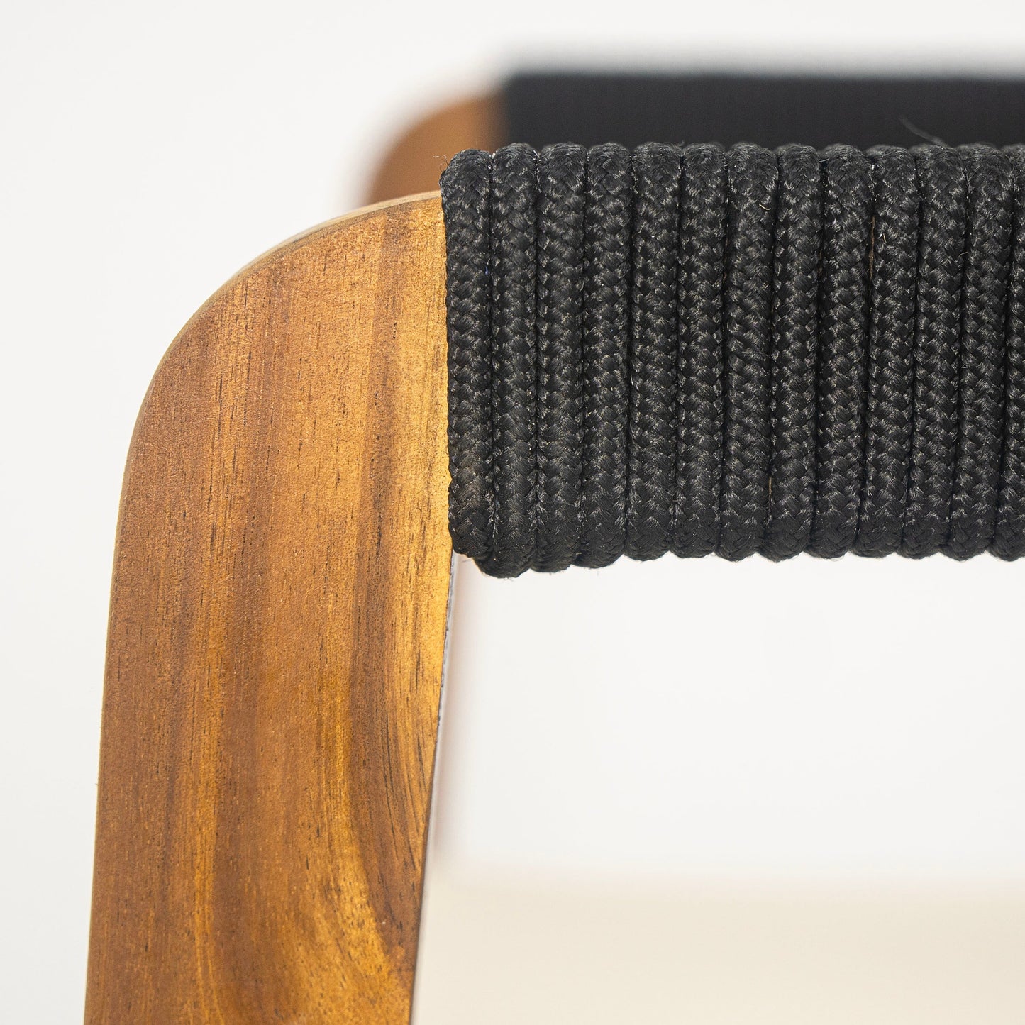 Set da pranzo da esterno Holomn da 7 pezzi in legno di acacia con sedie in corda di Christopher Knight Home