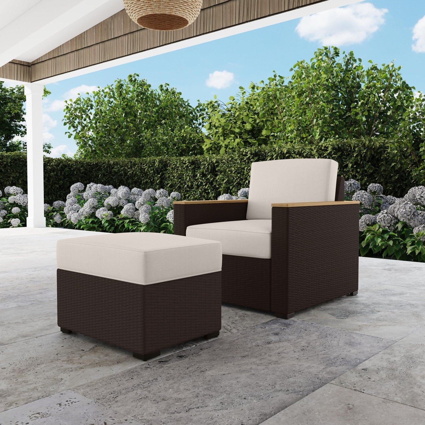 Set di 2 poltrone e pouf da esterno Palm Springs di Homestyles