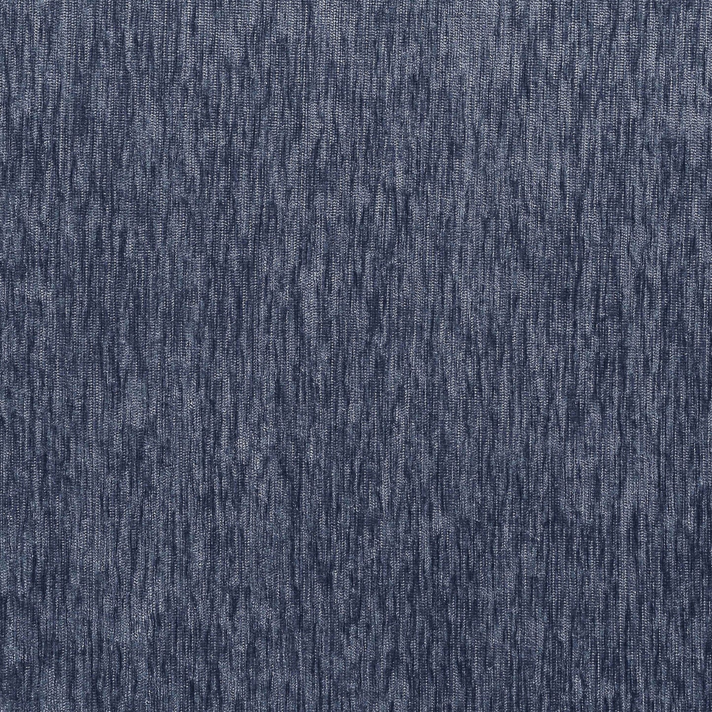 Divano tradizionale con braccioli arrotolati e rivestimento in ciniglia Igny di Furniture of America