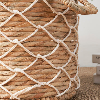 Cestino rotondo intrecciato in giacinto d'acqua Isidore per riporre gli oggetti in casa