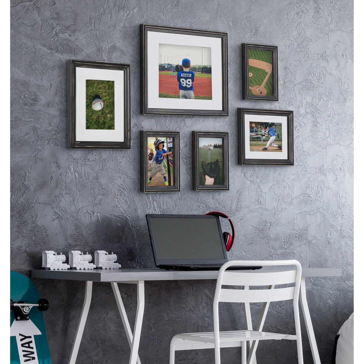 Set di cornici da parete per galleria Kate e Laurel Bordeaux