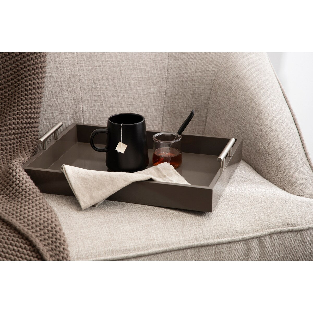 Vassoio decorativo con manico in metallo Lipton di Kate e Laurel