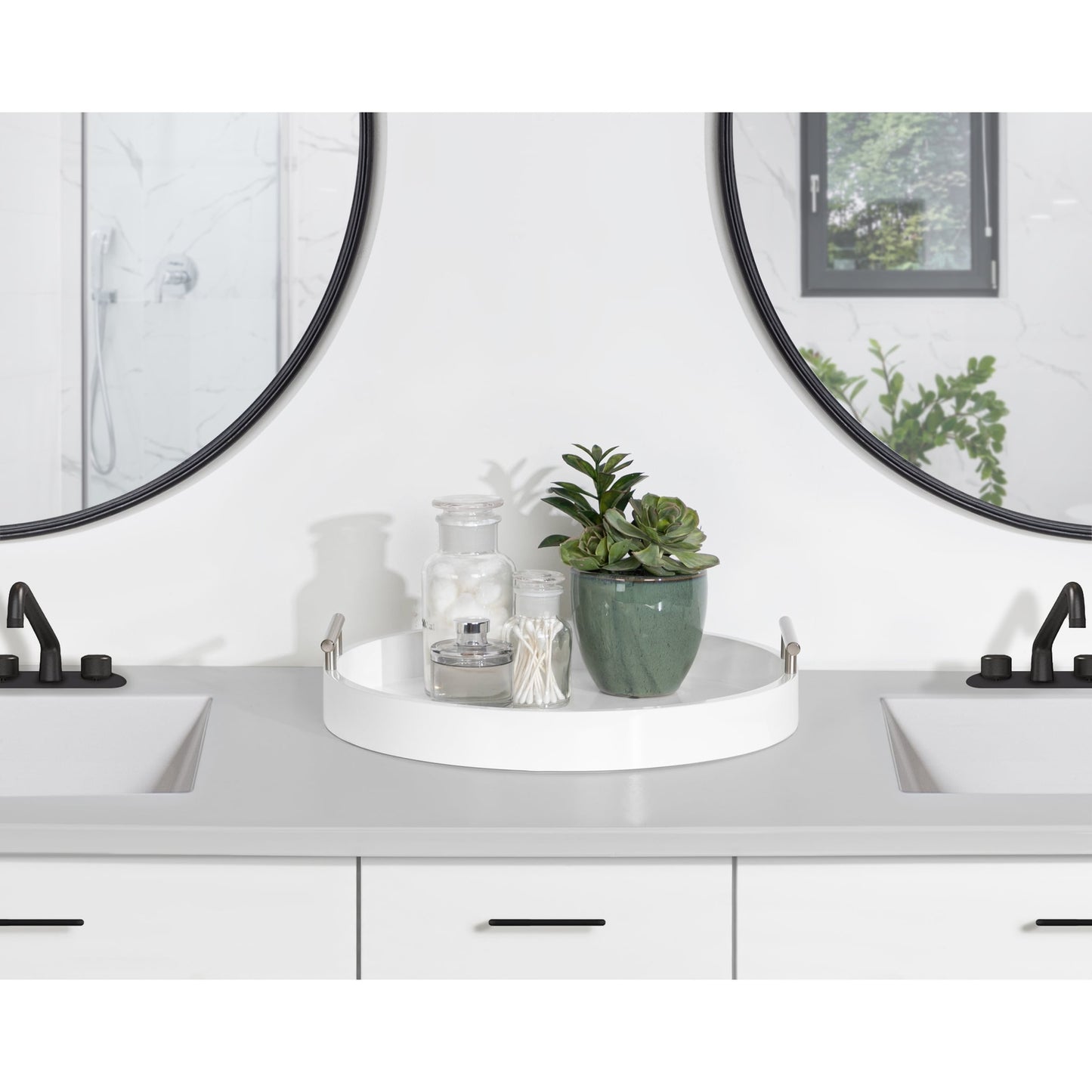 Vassoio decorativo rotondo Lipton di Kate e Laurel con manici in metallo